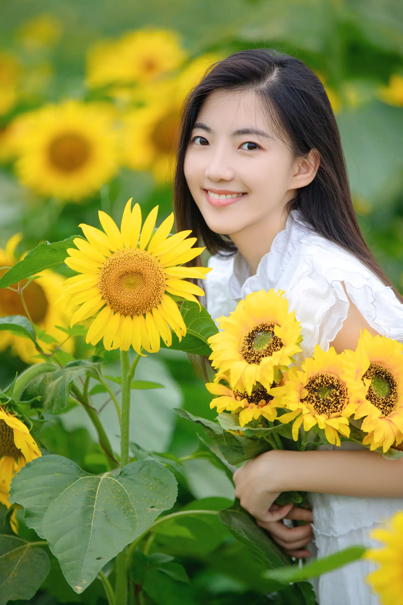 [YITUYU] 2022.08.22 Vol.1766 – Sunflower Girl chestnut#[22P]-10